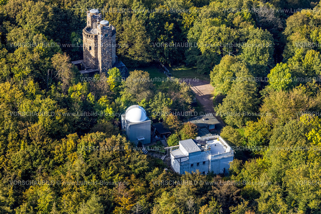 Hagen241005051 | Luftbild, Eugen-Richter-Turm mit Sternwarte Hagen des Drei TürmeWeg, bestehend aus Bismarckturm, Eugen-Richter-Turm und Kaiser-Friedrich-Turm, Waldgebiet, Wehringhausen, Hagen, Ruhrgebiet, Nordrhein-Westfalen, Deutschland