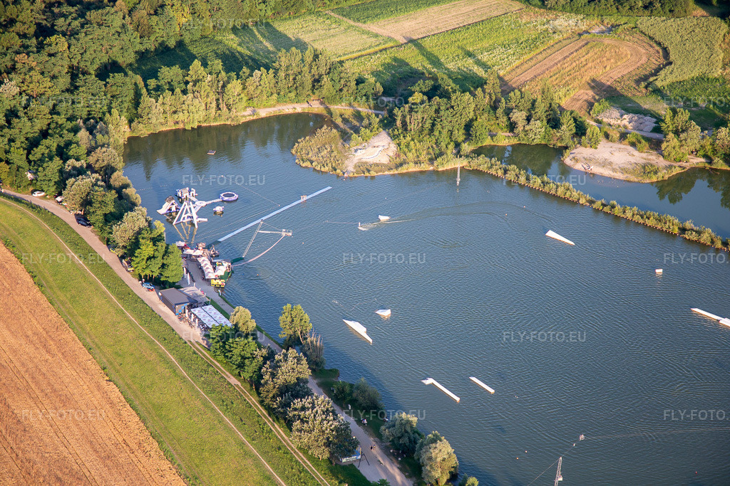 Vue aérienne: Wakepark Dooplek à le quartier Zgornji Duplek in Duplek dans le département Slovénie, Slovénie – .Photo: IMG_137372.jpg prise le 08/07/2023 par Werner Riehm/FLY-FOTO.eu – Résolution de l'original: 5472 x 3648 px – Wakepark Dooplek - Wakeboarding, vodni park in karte
