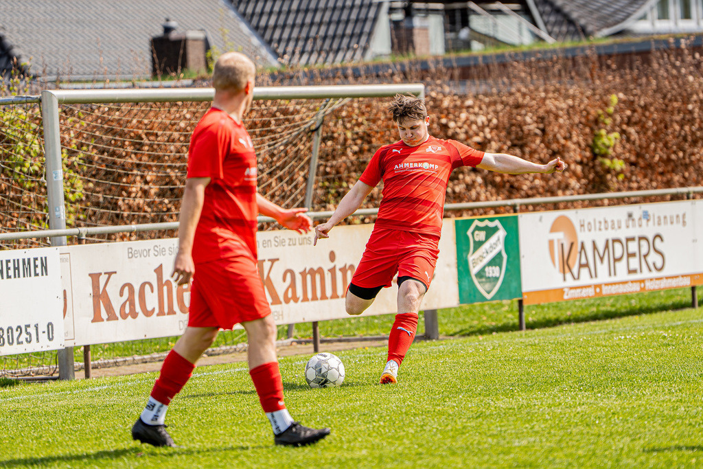 Fußball I Herren I Saison 2025-2026 I Kreisliga VEC I 23. Spieltag I SV GW Brockdorf II - VFL Oythe II I 04117 | jns.sportfotos - Realisiert mit Pictrs.com