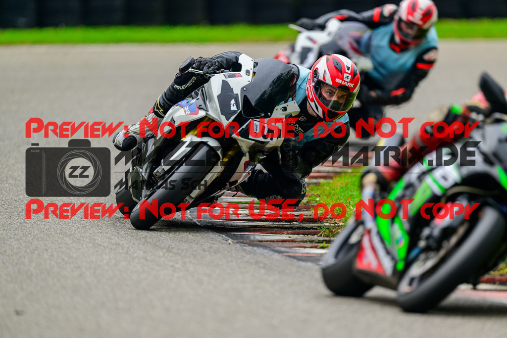 MaZZes_Fotomatrix_20241003_6007705_7178 | ROT