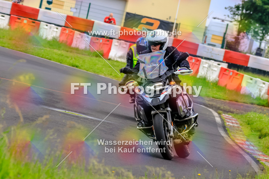 VBK-6853 | Hier findet Ihr Bilder von Touristenfahrten auf der Nürburgring Nordschleife oder von anderen Veranstaltungen die ich besucht habe. Viel Spass beim Durch Schauen 
