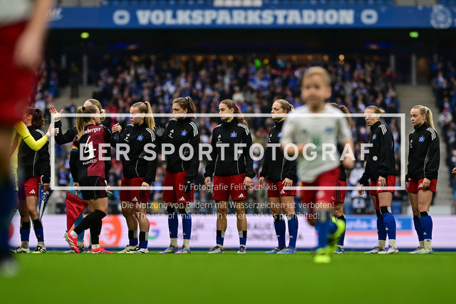 Fußball I Frauen I Saison 2025-2026 I Bundesliga I 10. Spieltag I Hamburger SV - 1. FC Nürnberg I 43322 | Der Sportfotograf. - Realisiert mit Pictrs.com