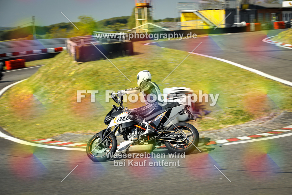 OBK_Mai_Volker_Adam-10617 | Hier findet Ihr Bilder von Touristenfahrten auf der Nürburgring Nordschleife oder von anderen Veranstaltungen die ich besucht habe. Viel Spass beim Durch Schauen 