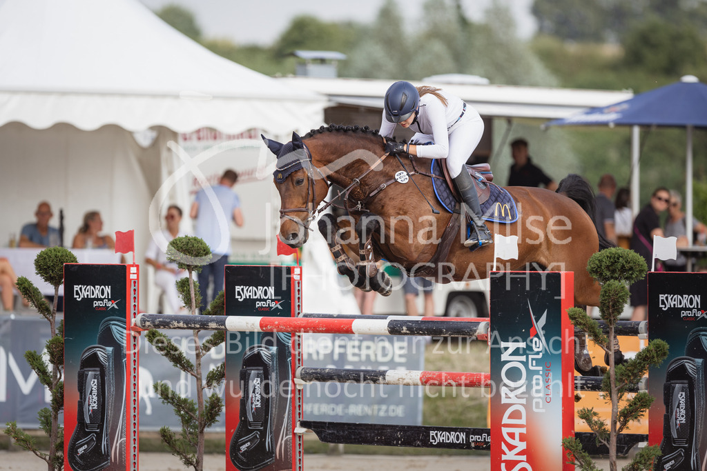 230624_PfSpTa_GroßerPreis-211 | Deine schönsten Turniermomente als professionelle Fotos! Entdecke hochwertige Pferdesport-Fotografie im Online-Shop. Jetzt Fotos finden & bestellen!