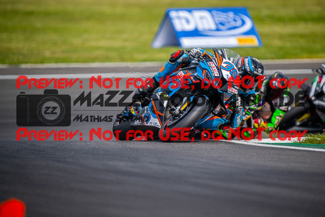 MaZZes_FotoMatrix_220508_93452 | Fotograf Mathias Schmid
Sportfotograf,
Eventfotograf,
Hochzeitsfotograf,
Portraitfotograf