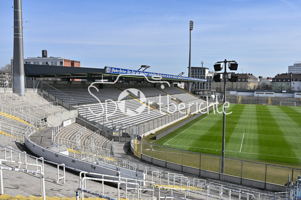 FC Bayern Amateure - 1. FC Schweinfurt 05 | Ein Blick ins Stadion an der Gruenwalder Strasse in Muenchen / Gruenwalder Stadion / Innen / Symbolbild / TSV 1860 Muenchen / Muenchner Loewen / Giesing / Symbolbild / 3. Liga / Regionalliga Bayern / Regionalliga Bayern: FC Bayern Muenchen II - 1. FC Schweinfurt 1905, Gruenwalder Stadion am 22.02.2025