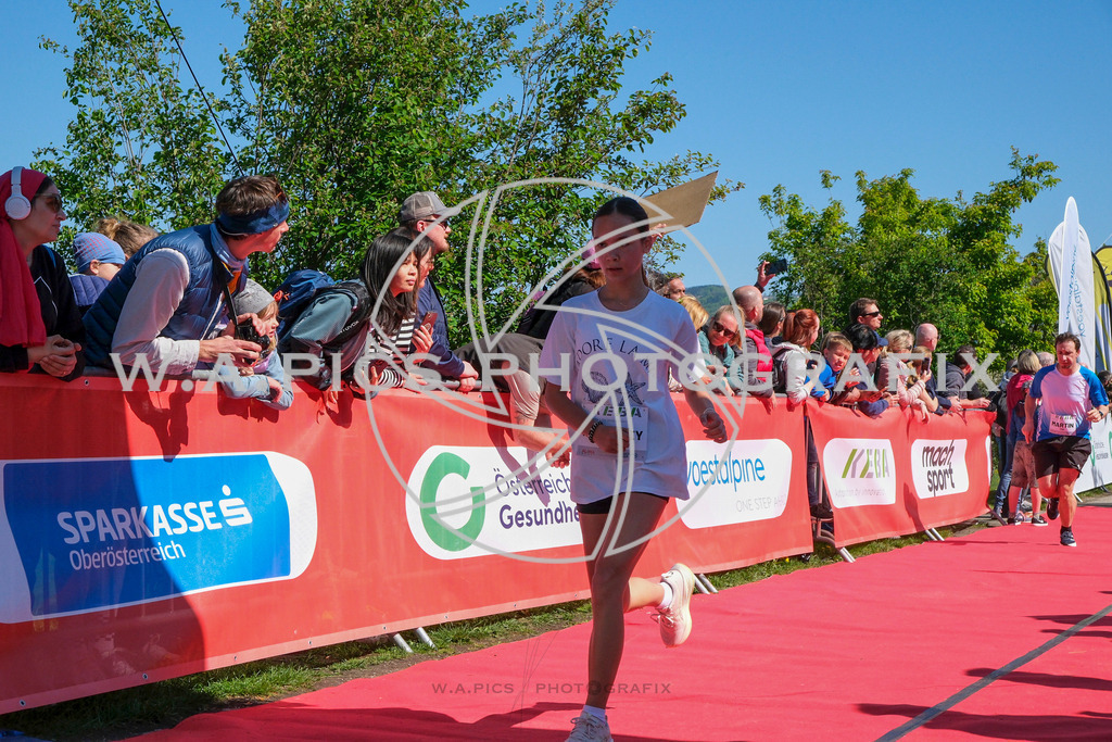 ..... | LINZ,AUSTRIA,27.April 24, Int. 3 Brückenlauf Linz  , Image shows: Photo: WAPICS / Michael ring