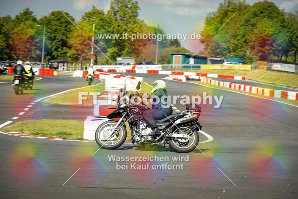 OBK_Mai_Martina_Markus-10531 | Hier findet Ihr Bilder von Touristenfahrten auf der Nürburgring Nordschleife oder von anderen Veranstaltungen die ich besucht habe. Viel Spass beim Durch Schauen 