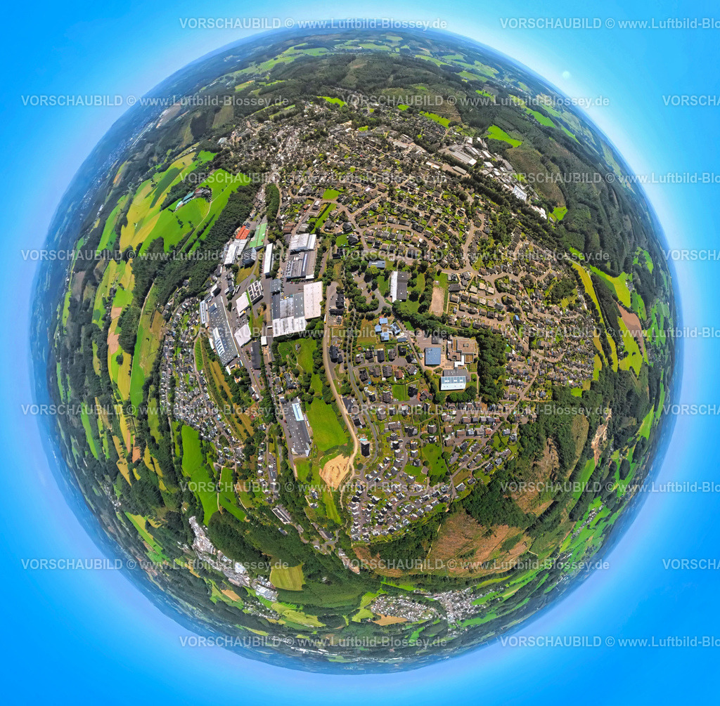 Arnsberg250810340Niedereimer | Luftbild, Wohngebiet Ortsansicht Ortsteil Niedereimer, Erdkugel, Fisheye Aufnahme, Fischaugen Aufnahme, 360 Grad Aufnahme, tiny world, little planet, fisheye Bild, , Drolshagen, Ruhrgebiet, Nordrhein-Westfalen, Deutschland