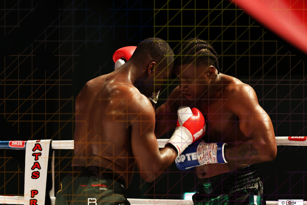 Finale Akingbade vs Kombou 25.04.2026 tomafocus Tb00142 | professionelle Sport- und Eventfotografie von Tomafocus – dynamische Bilder, emotionale Momente und hochwertige Aufnahmen für jeden Anlass. - Realisiert mit Pictrs.com