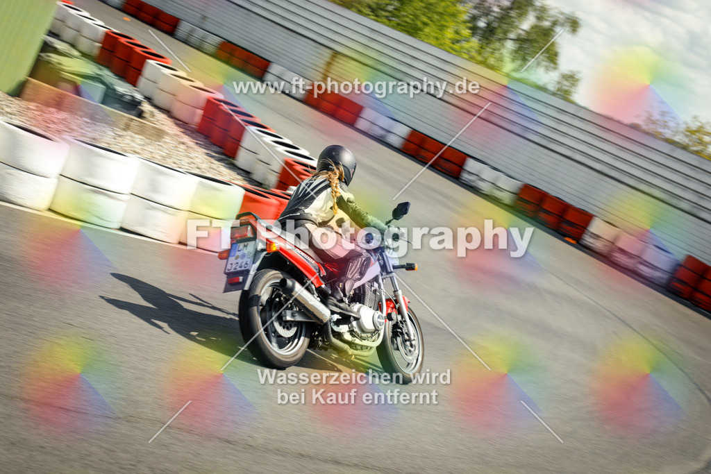 OBK_Mai_Martina_Markus-11167 | Hier findet Ihr Bilder von Touristenfahrten auf der Nürburgring Nordschleife oder von anderen Veranstaltungen die ich besucht habe. Viel Spass beim Durch Schauen 