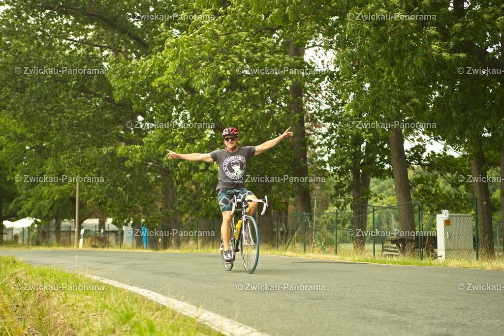 2023_0630_KoberTriathlon_Jeder0557 | Urban. Natur. Panorama. Luftbild. 
Der Bildershop für aufregende Perspektiven!
Für Deko, Wandbild und Kalender!
Wir bringen LED-Bilder zum Leuchten!
