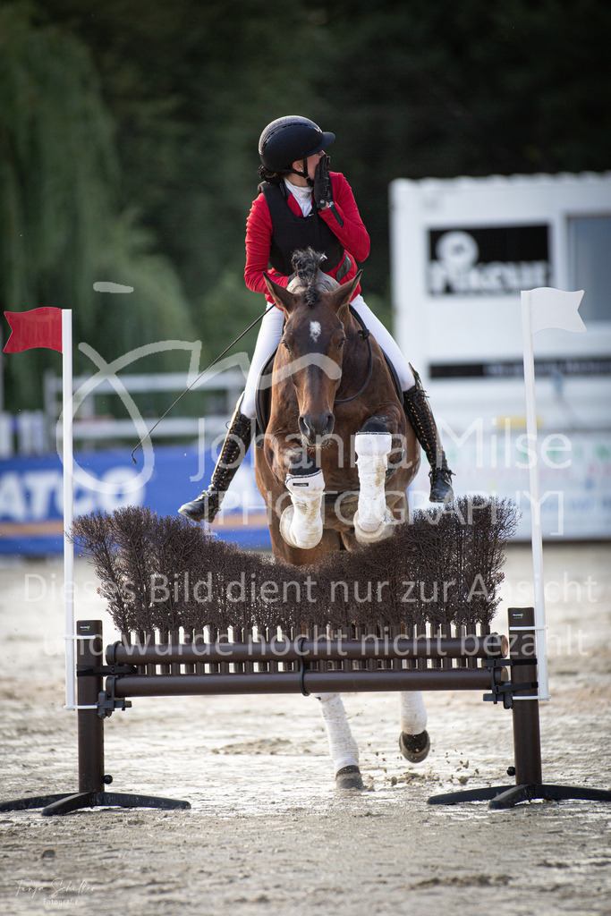 230728_BHO_Showprogramm_FS-776 | Deine schönsten Turniermomente als professionelle Fotos! Entdecke hochwertige Pferdesport-Fotografie im Online-Shop. Jetzt Fotos finden & bestellen!