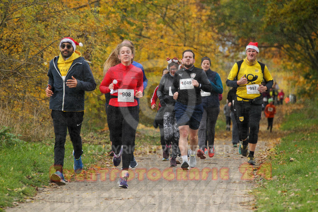 221127_1044_EV4_2127 | Sportfotografie im Rhein-Sieg Kreis, Köln, Bonn, NRW, Rheinland Pfalz, Hessen, etc. Unser Tätigkeitsfeld umfasst den Laufsport vom Volkslauf über den Marathon, Duathlon, Triathon bis zum Ultralauf wie Kölnpfad Ultra oder Schindertrail.