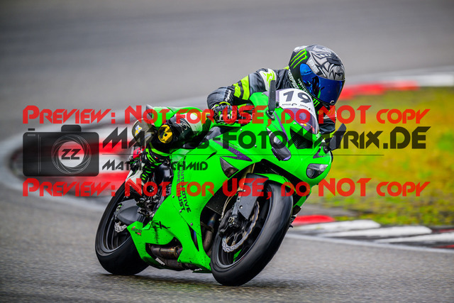 MaZZes_FotoMatrix_240804_6007705_0951 | Fotograf Mathias Schmid
Sportfotograf,
Eventfotograf,
Hochzeitsfotograf,
Portraitfotograf