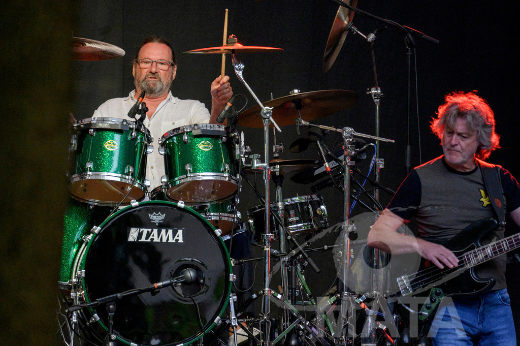 _DWA2849 | Kevin Whitehead von John Lees' Barclay James Harvest live bei einem Konzert in Serenadenhof Nürnberg, 01.07.2023 - Realisiert mit Pictrs.com