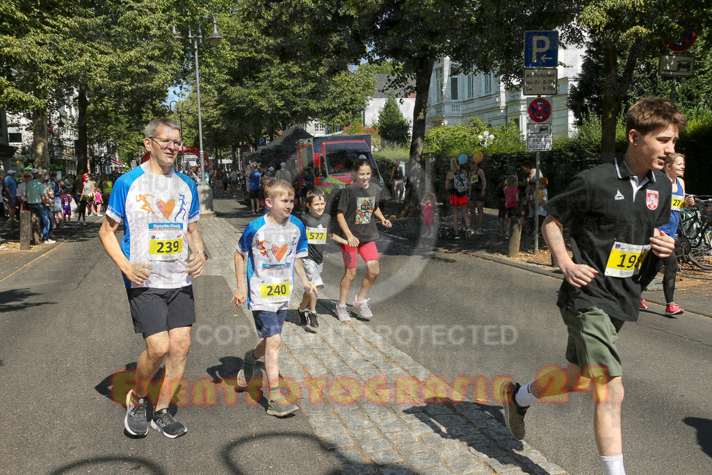 250621_1026_EX1_1928 | Sportfotografie im Rhein-Sieg Kreis, Köln, Bonn, NRW, Rheinland Pfalz, Hessen, etc. Unser Tätigkeitsfeld umfasst den Laufsport vom Volkslauf über den Marathon, Duathlon, Triathon bis zum Ultralauf wie Kölnpfad Ultra oder Schindertrail.