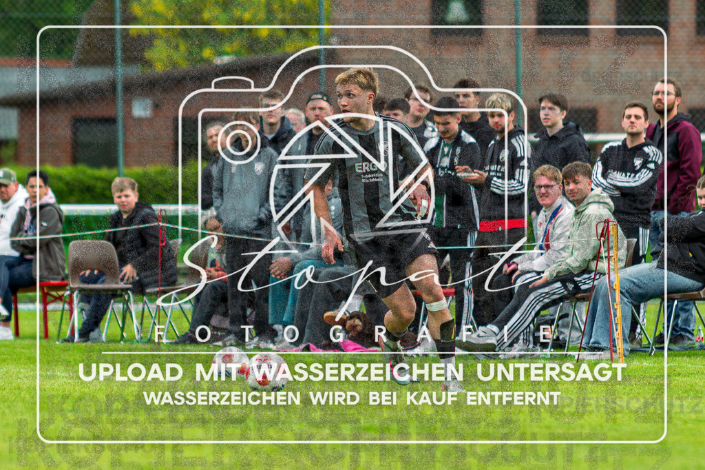 Kreisliga Herren HK - FG Fulde-Stellichte vs. SG Benefeld-Cordingen | Adam Jarkas (FG Fulde-Stellichte #11); Kreisliga Herren HK - FG Fulde-Stellichte vs. SG Benefeld-Cordingen am 17.05.2026 in Lehrdestadion, Stellichte - Realisiert mit Pictrs.com