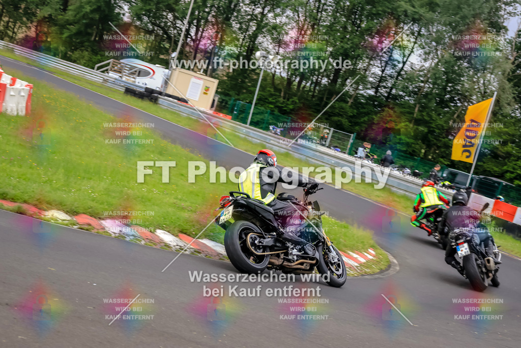 VBK-6232 | Hier findet Ihr Bilder von Touristenfahrten auf der Nürburgring Nordschleife oder von anderen Veranstaltungen die ich besucht habe. Viel Spass beim Durch Schauen 