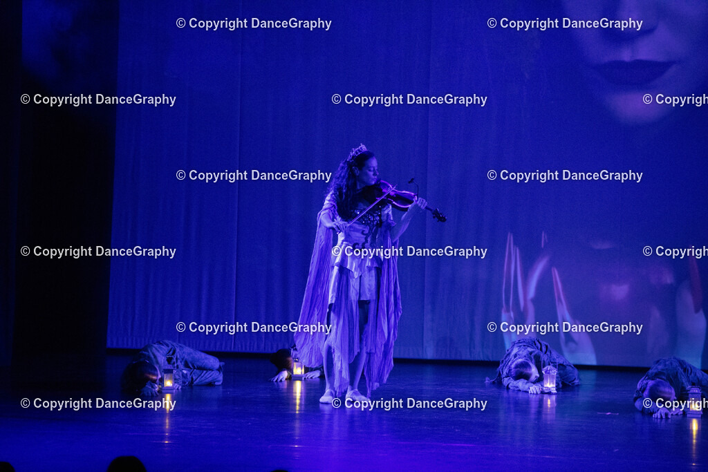 GPHY1451 | DanceGraphy - Realisiert mit Pictrs.com