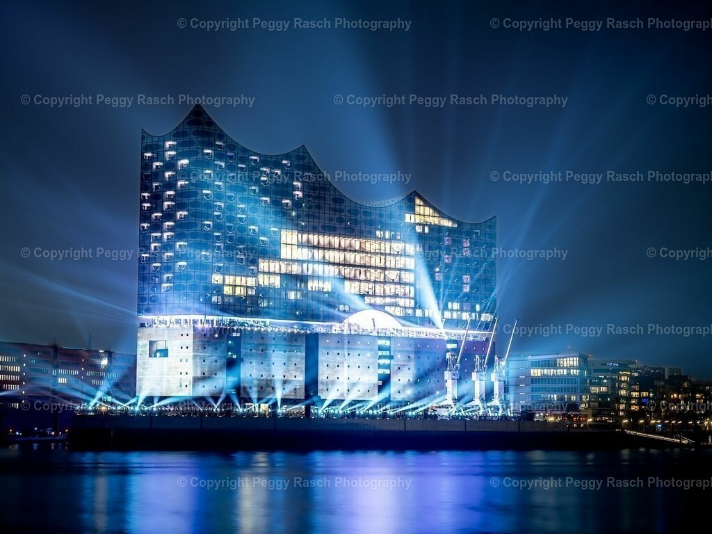 Elbphilharmonie | PeggyRaschPhotography - Realisiert mit Pictrs.com