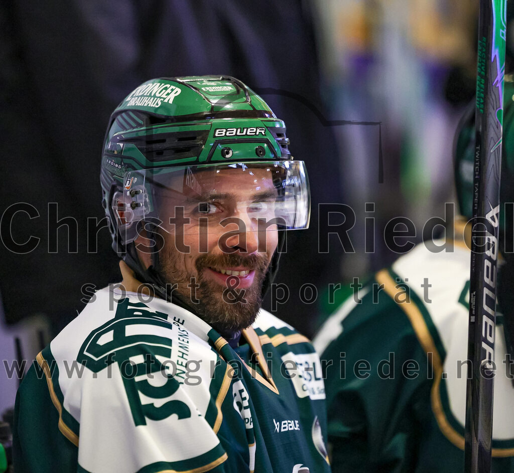 2025-09-14_089_TSV_Erding_gegen_EC_Peiting | Erding, Deutschland, 14.09.2025:Eishockey, Oberliga Süd 2025 / 2026, Testspiel, TSV Erding gegen EC Peiting, Endergebnis: 2:3Foto: Christian Riedel / fotografie-riedel.net