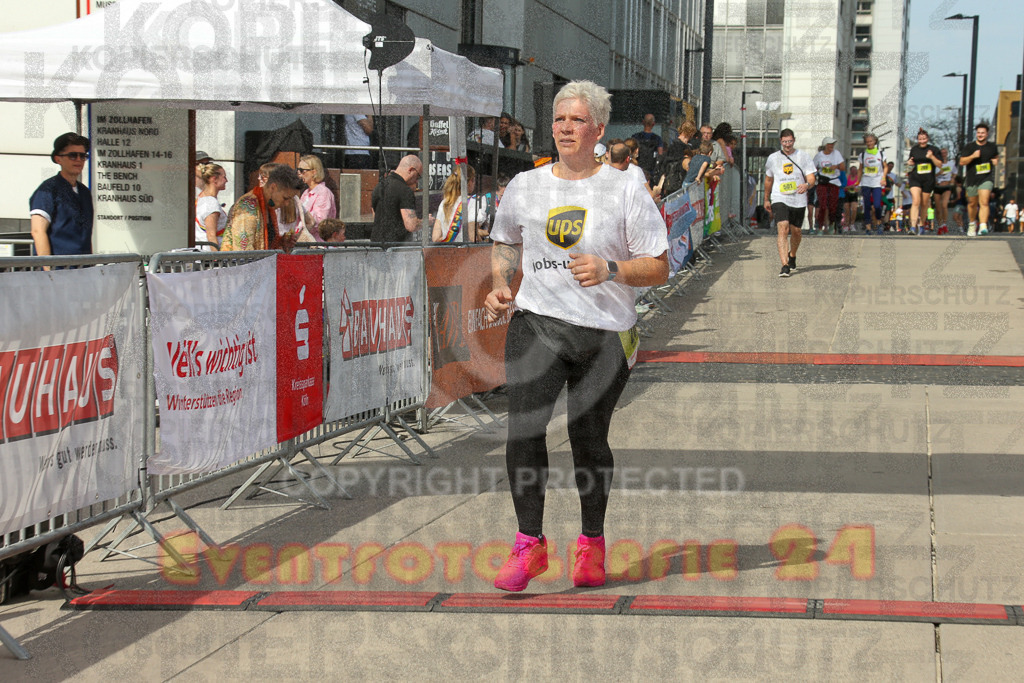 250920_1343_EX1_6358 | Sportfotografie im Rhein-Sieg Kreis, Köln, Bonn, NRW, Rheinland Pfalz, Hessen, etc. Unser Tätigkeitsfeld umfasst den Laufsport vom Volkslauf über den Marathon, Duathlon, Triathon bis zum Ultralauf wie Kölnpfad Ultra oder Schindertrail.