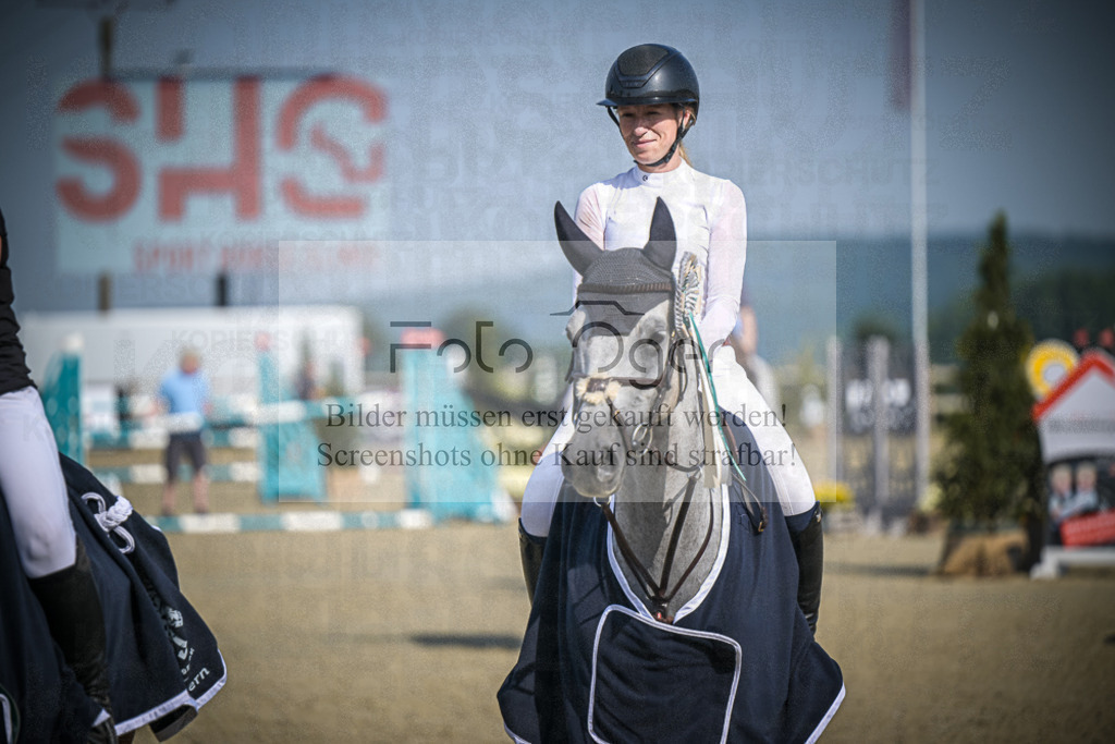 DOS_0028 | Entdecke hochwertige Reitturnierfotos von Foto Oger. Professionell, emotional und authentisch – jetzt Lieblingsmomente im Shop bestellen.Deutschlandweite Turnierfotografie. - Realisiert mit Pictrs.com