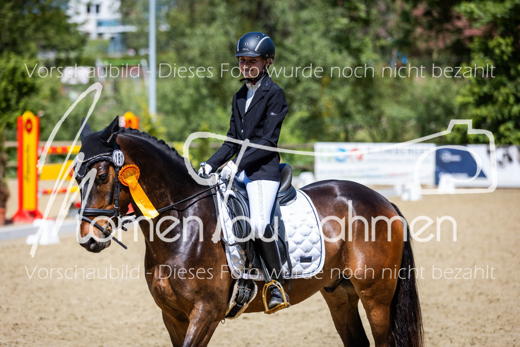 Donop24-RWB-020 | MomenTaufnahmen Pferdesportfotos