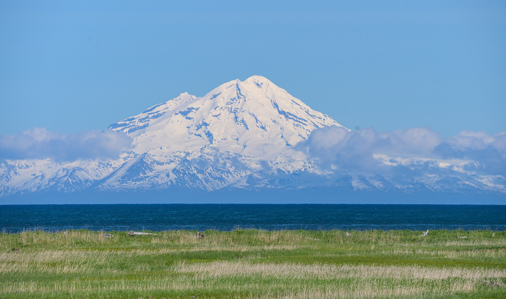 Alaska | Redoubt Volcano im Lake Clark NP, gesehen von Anchor Point. - Realisiert mit Pictrs.com