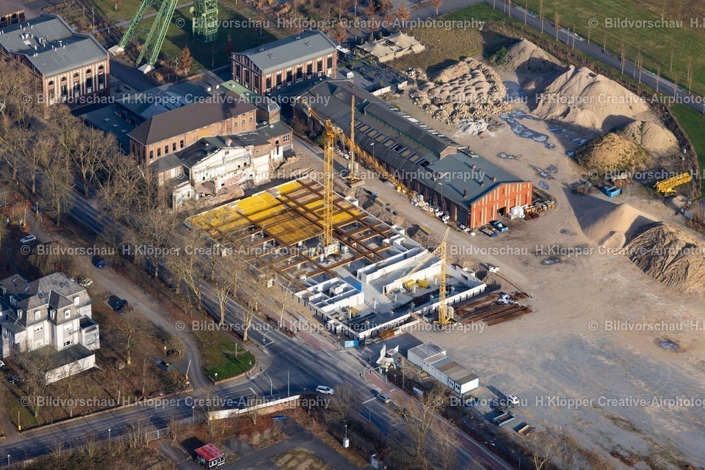 Luftbild Kamp-Lintfort-8358 | Luftbildfotografie Baustelle zum Neubau eines Seniorenzentrums " Belia " an der Straße Friedrich-Heinrich-Allee im Ortsteil Niersenbruch in Kamp-Lintfort - Realisiert mit Pictrs.com