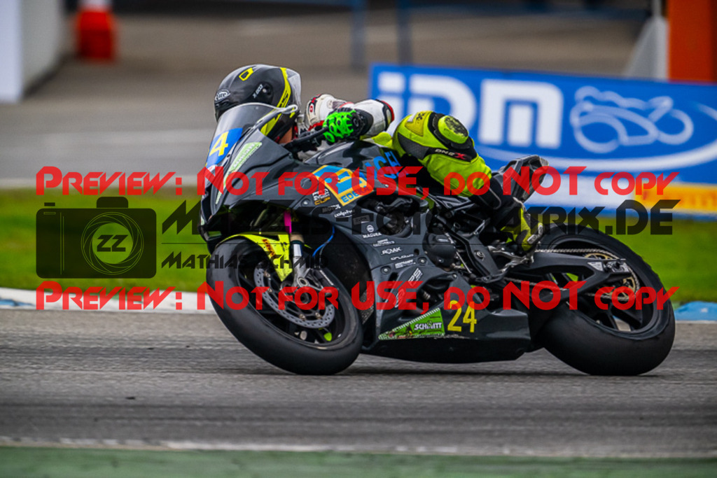 MaZZes_FotoMatrix_220925_0277 | PRO SUPERSTOCK