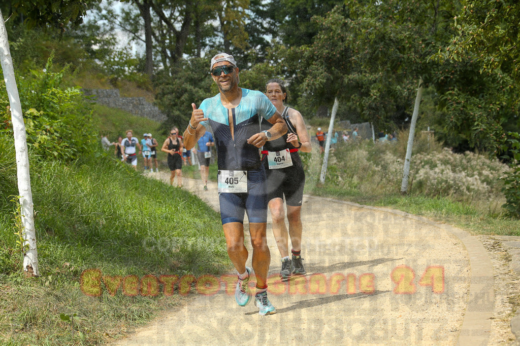 250824_1342_EX1_3312 | Sportfotografie im Rhein-Sieg Kreis, Köln, Bonn, NRW, Rheinland Pfalz, Hessen, etc. Unser Tätigkeitsfeld umfasst den Laufsport vom Volkslauf über den Marathon, Duathlon, Triathon bis zum Ultralauf wie Kölnpfad Ultra oder Schindertrail.