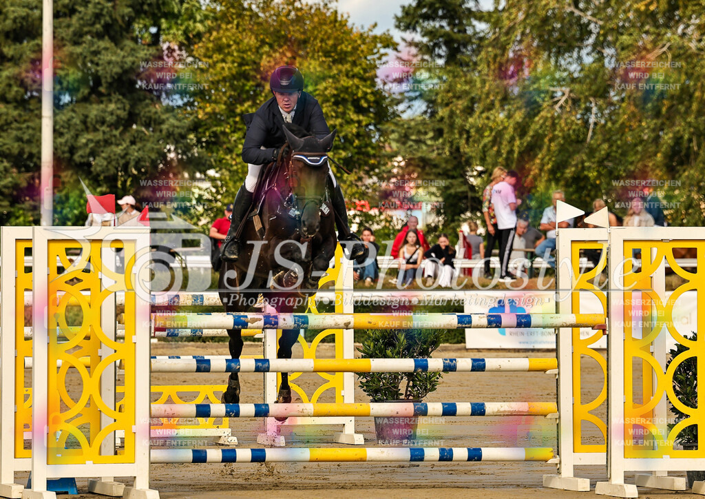 20250831_Springprfg. Kl.M  m.St. 125cm 3.WP KM LK 3-265 | JS-PHOTOSTYLE