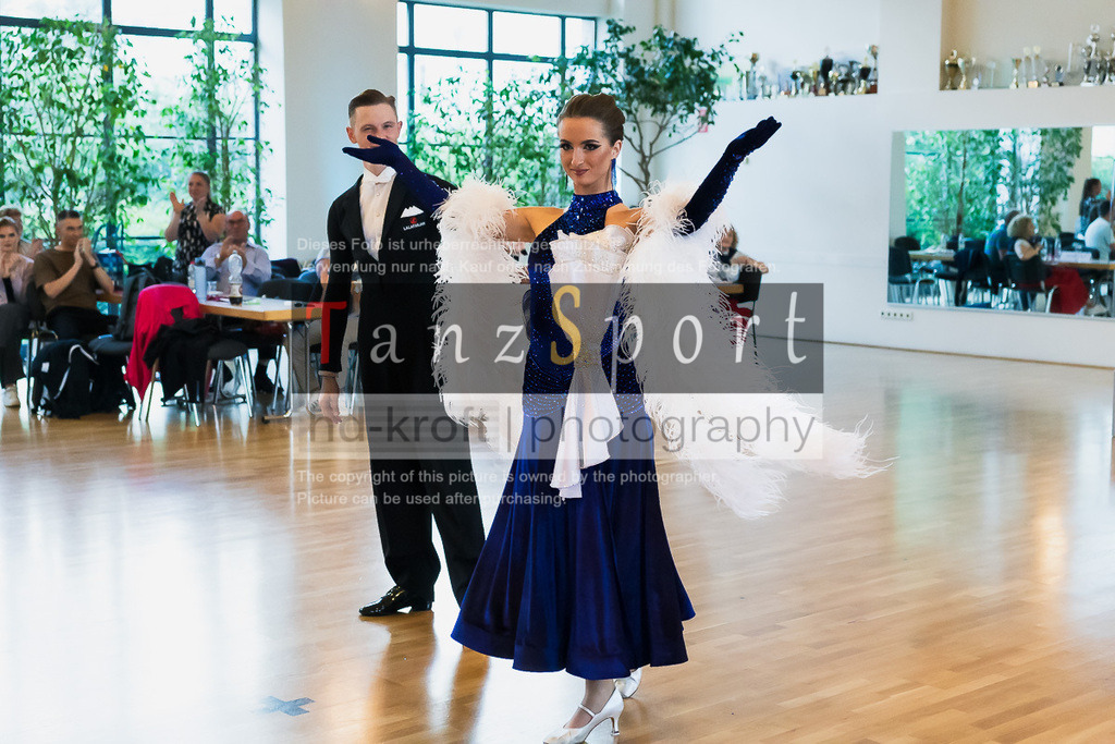 20240525_RL-HGR-Std_8A8628 | Tanzsportbilder, Standardtanz, Lateintanz, WDSF, DTV, LTVB, dancecomp, goc, hessen tanzt, blaues band der spree, walzer, tango, wiener walzer, slowfox, quickstepp, samba, rumba, cha-cha-cha, paso doble. jive, hd-kroft photography, turniertanzsport