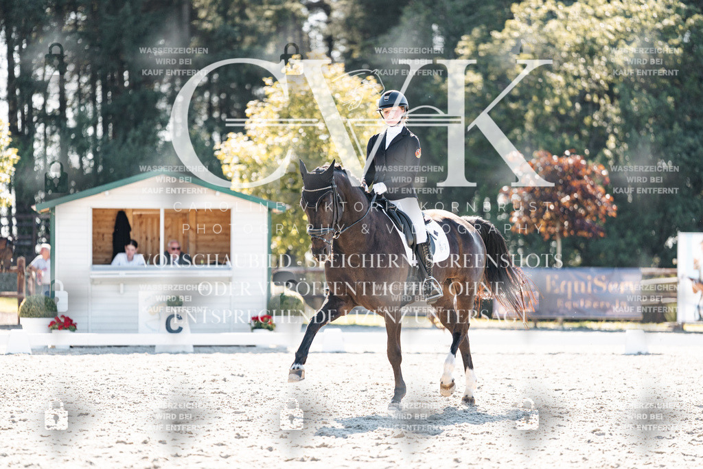 CK905814 | Turnierfotografie Pferdefotografie Trier Rheinland-Pfalz Pferdesport Reitsport Tierfotografie Sportfotografie Pferdevideo Pferdevideografie Equestrianvideography equestrianphotography  - Realisiert mit Pictrs.com