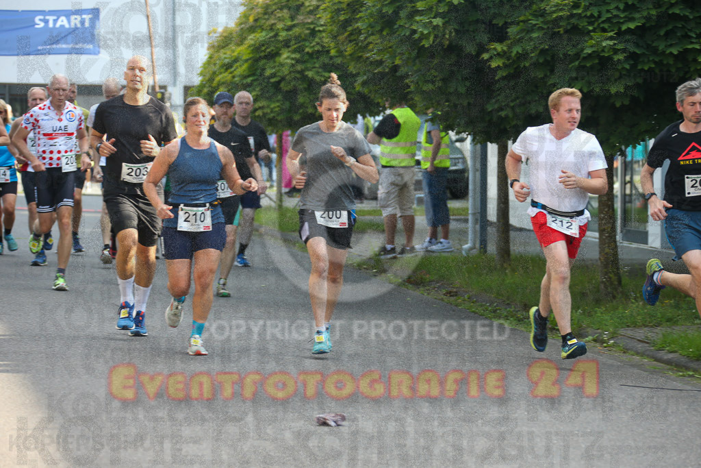 230804_1809_EX1_3742 | Sportfotografie im Rhein-Sieg Kreis, Köln, Bonn, NRW, Rheinland Pfalz, Hessen, etc. Unser Tätigkeitsfeld umfasst den Laufsport vom Volkslauf über den Marathon, Duathlon, Triathon bis zum Ultralauf wie Kölnpfad Ultra oder Schindertrail.