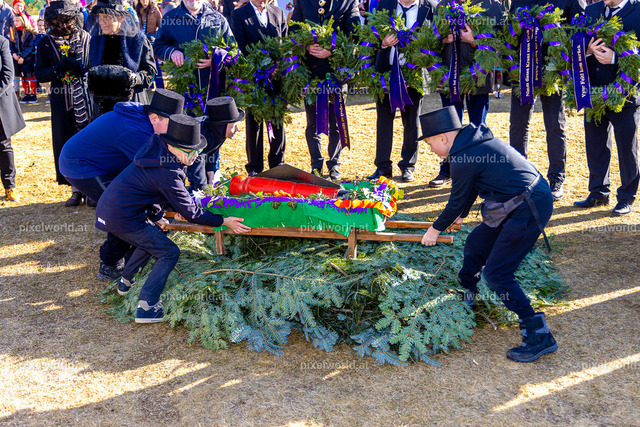 Bärentreiben in Steuerberg | Bildershop von pixelworld.at - Realisiert mit Pictrs.com