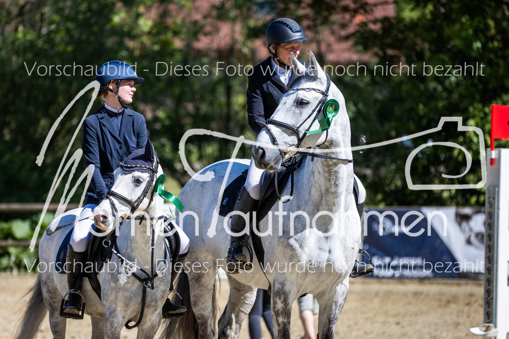 Donop24-A2Spr-197 | MomenTaufnahmen Pferdesportfotos