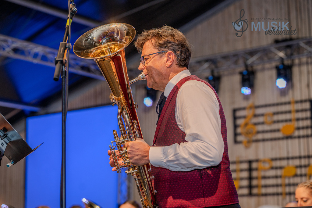 DSC_5589 | "Fussifoto.com – Ihr Ansprechpartner für hochwertige Fotografie! Entdecken Sie kreative Bilder und professionelle Dienstleistungen. Kontaktieren Sie uns für Ihre Projekte!"