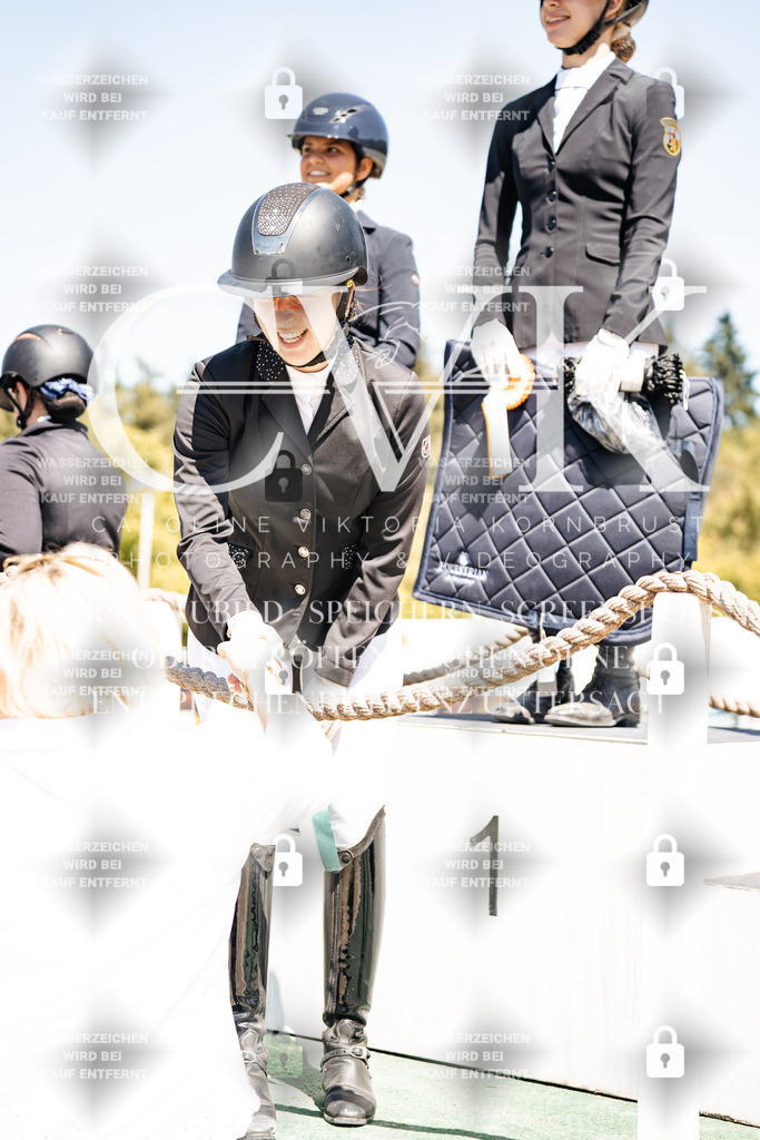 CK704958 | Turnierfotografie Pferdefotografie Trier Rheinland-Pfalz Pferdesport Reitsport Tierfotografie Sportfotografie Pferdevideo Pferdevideografie Equestrianvideography equestrianphotography  - Realisiert mit Pictrs.com