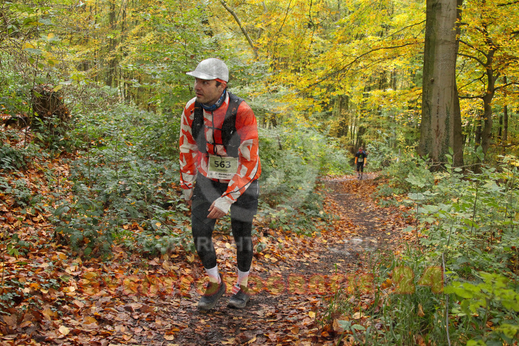 251026_1253_EV4_6045 | Sportfotografie im Rhein-Sieg Kreis, Köln, Bonn, NRW, Rheinland Pfalz, Hessen, etc. Unser Tätigkeitsfeld umfasst den Laufsport vom Volkslauf über den Marathon, Duathlon, Triathon bis zum Ultralauf wie Kölnpfad Ultra oder Schindertrail.