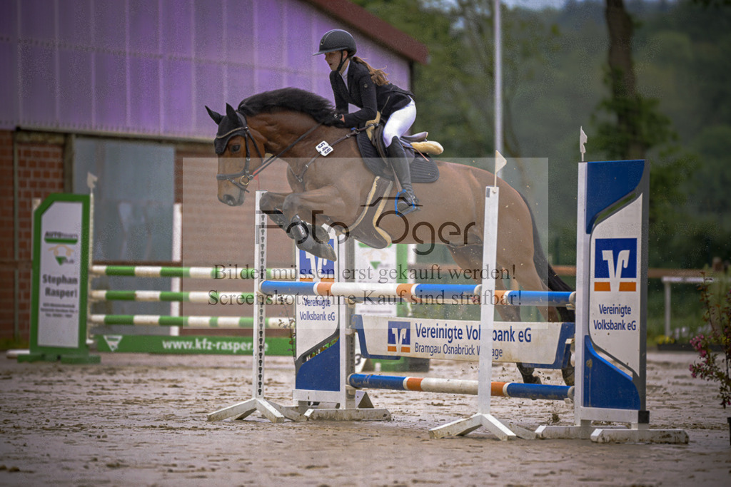20240505-DOS_7084 | Entdecke hochwertige Reitturnierfotos von Foto Oger. Professionell, emotional und authentisch – jetzt Lieblingsmomente im Shop bestellen.Deutschlandweite Turnierfotografie. - Realisiert mit Pictrs.com