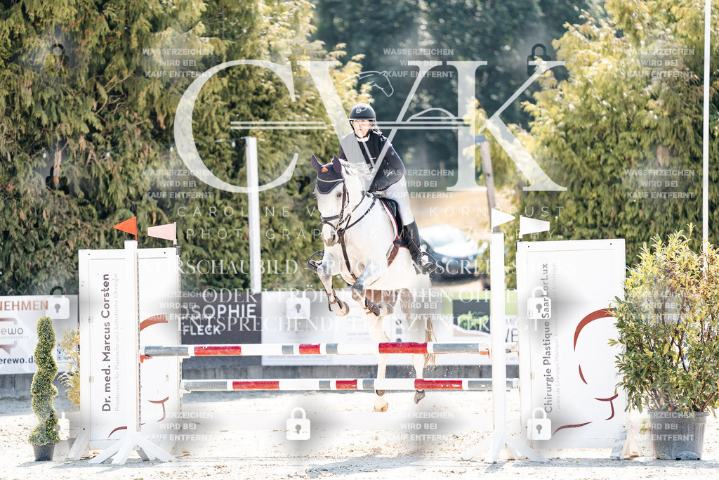 CK908920 | Turnierfotografie Pferdefotografie Trier Rheinland-Pfalz Pferdesport Reitsport Tierfotografie Sportfotografie Pferdevideo Pferdevideografie Equestrianvideography equestrianphotography  - Realisiert mit Pictrs.com
