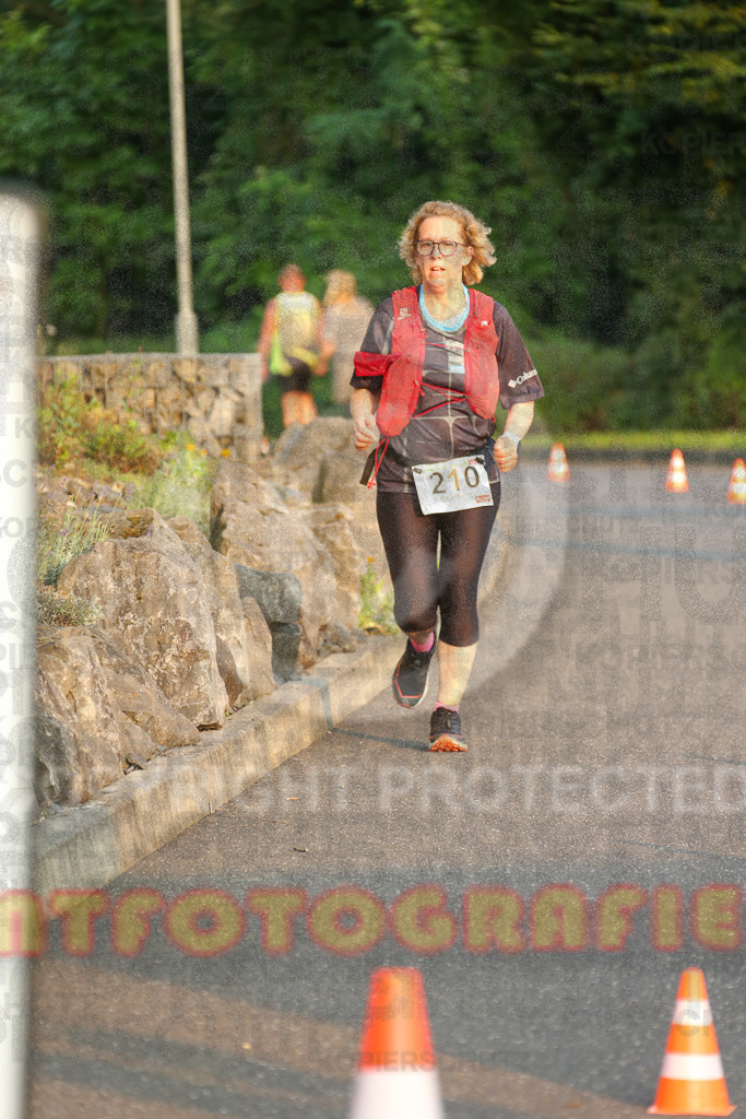 240802_1953_EX1_6934 | Sportfotografie im Rhein-Sieg Kreis, Köln, Bonn, NRW, Rheinland Pfalz, Hessen, etc. Unser Tätigkeitsfeld umfasst den Laufsport vom Volkslauf über den Marathon, Duathlon, Triathon bis zum Ultralauf wie Kölnpfad Ultra oder Schindertrail.