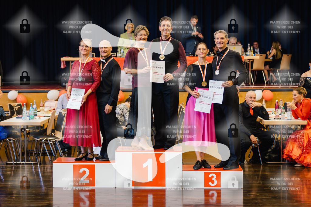 LM Hessen Viernheim - Sen III D Standard Siegerehrung-2026-08-30-9843 | Webshop for digital downloads and prints of dance sport, event & show photographer Julian Link - Realisiert mit Pictrs.com