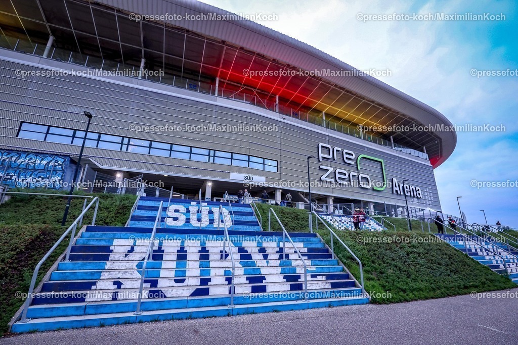 DFB10102501016 | 10.10.2025, Fußball, Länderspiel, Deutschland - Luxemburg, UEFA WM-Qualifikation, 2025/2026, Gruppe A, PreZero Arena in Sinsheim: Aussenansicht Spielstätte FußballstadionDFB regulations prohibit any use of photographs as image sequences and or quasi-video.