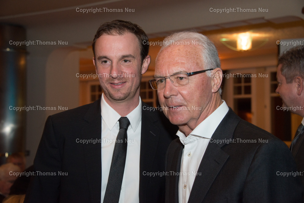 DSC_1441 | Franz Beckenbauer mit Daniel Hopp Geschäftsführer der SAP Arena und des Eishockey-Clubs Adler Mannheim. Außerdem Vorstand beim Golfclub St. Leon-Rot. Erfolgreicher Sportmanager in der Rhein‑Neckar-Region , Bild: Thomas Neu