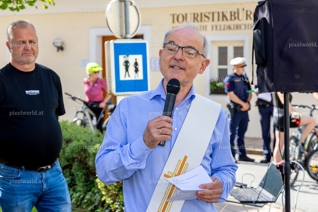 Ossiachersee autofrei - Start am Hauptplatz Feldkirchen | Bildershop von pixelworld.at - Realisiert mit Pictrs.com