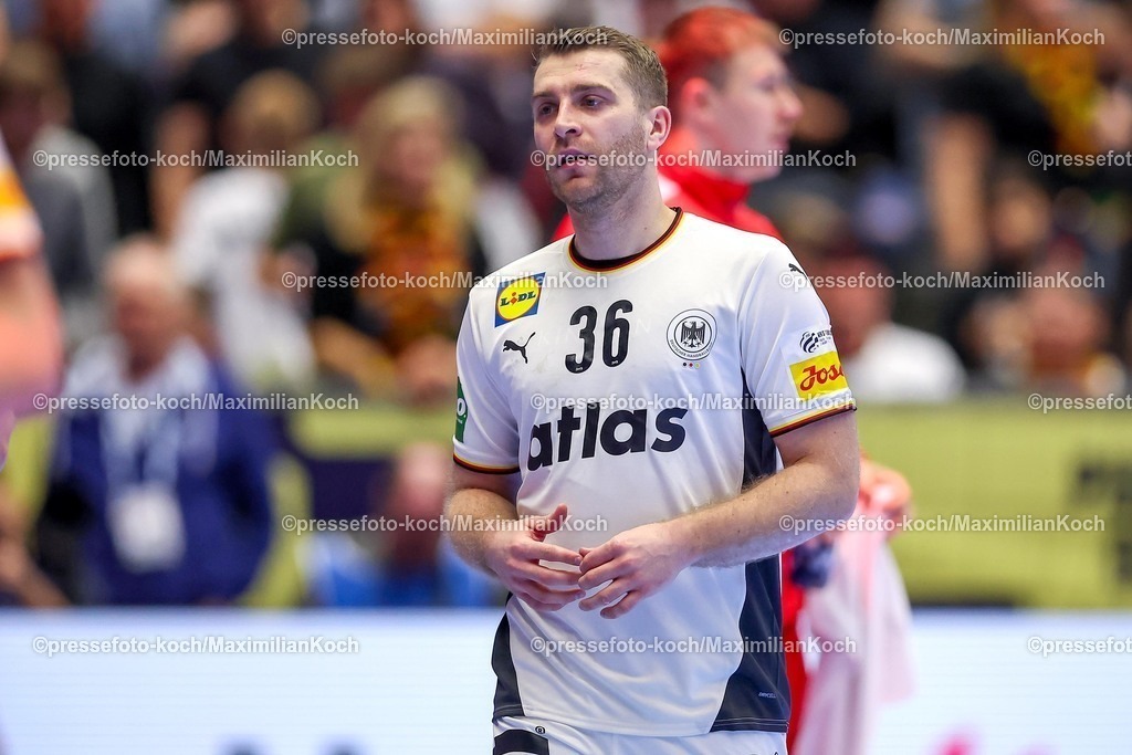 EHF15012602149 | 15.01.2026, Handball, Men's EHF EURO 2026, Deutschland - Österreich, Jyske Bank Boxen in Herning, Dänemark, Preliminary Round:  Lukas Mertens (Germany #36) 